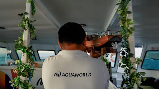 Sunset boat trip on Nichupté Lagoon with live saxophone music