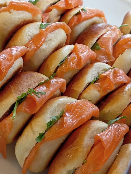 Guided culinary tour through London's traditional East End market