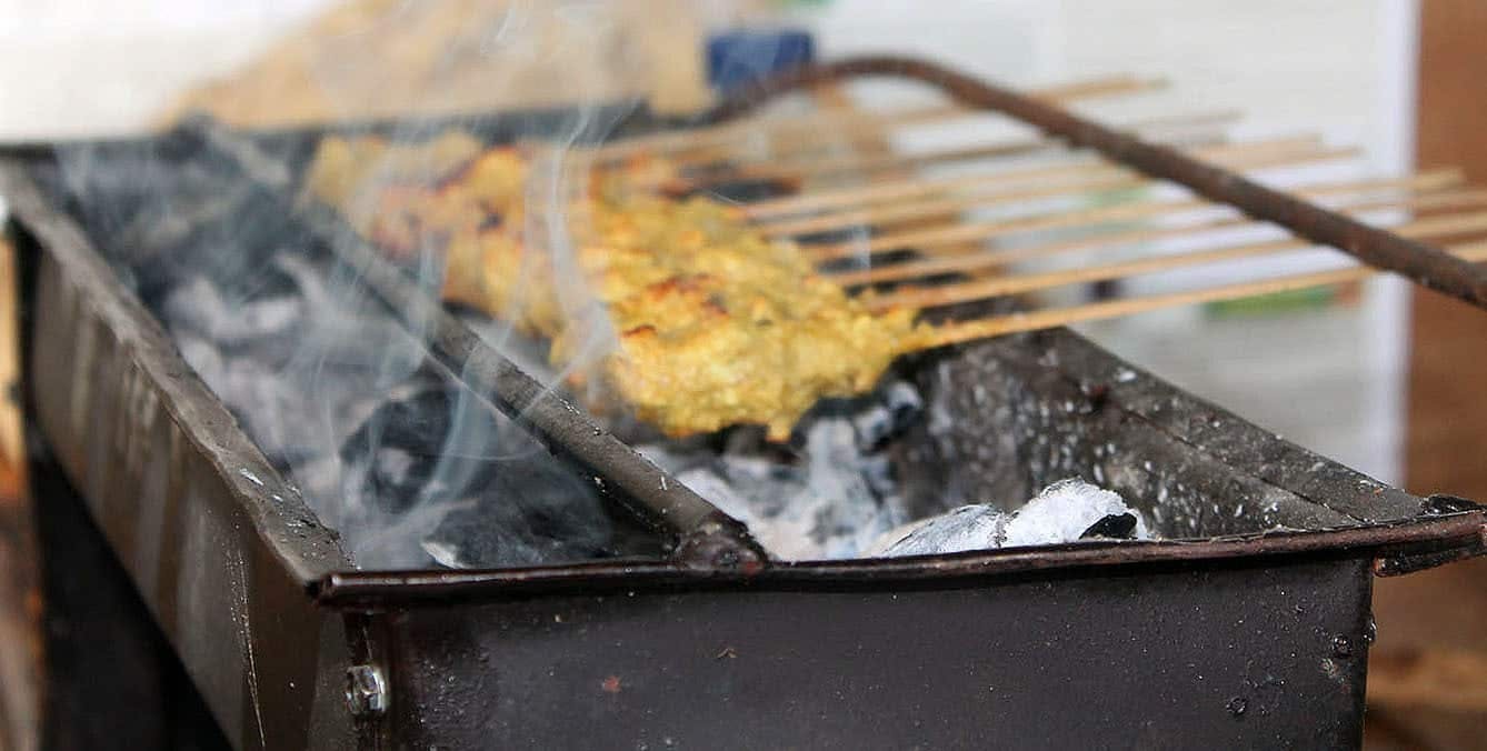 Full-day Salak Agro 4x4 tour with temple visit and cooking class