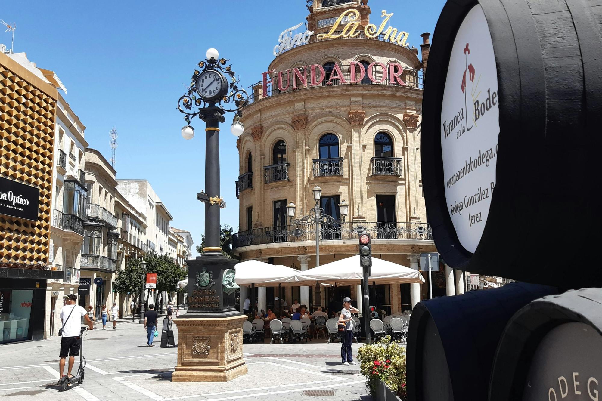 Sites & Bites: Sherry en chicharrones in Jerez