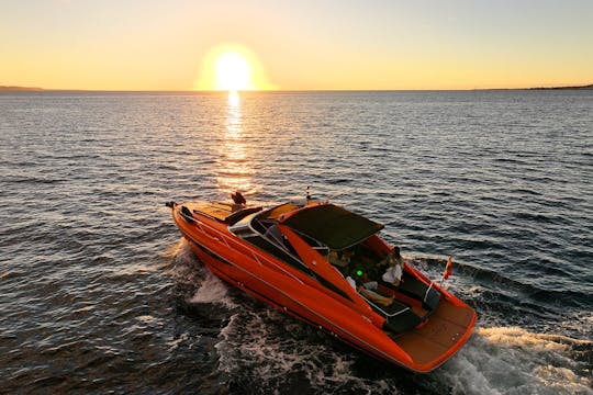 Wycieczka łodzią motorową o zachodzie słońca na Lanzarote z napojami