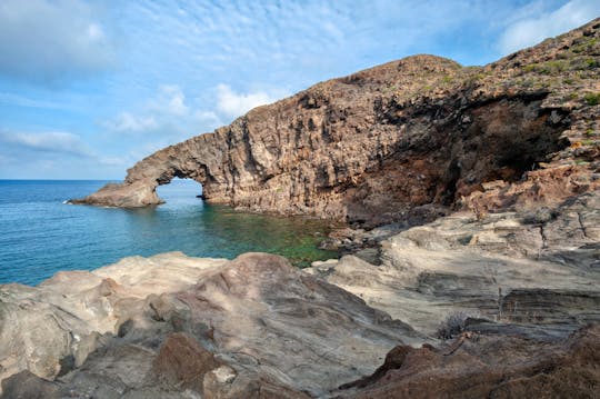 Half-day private tour of Pantelleria by gozzo