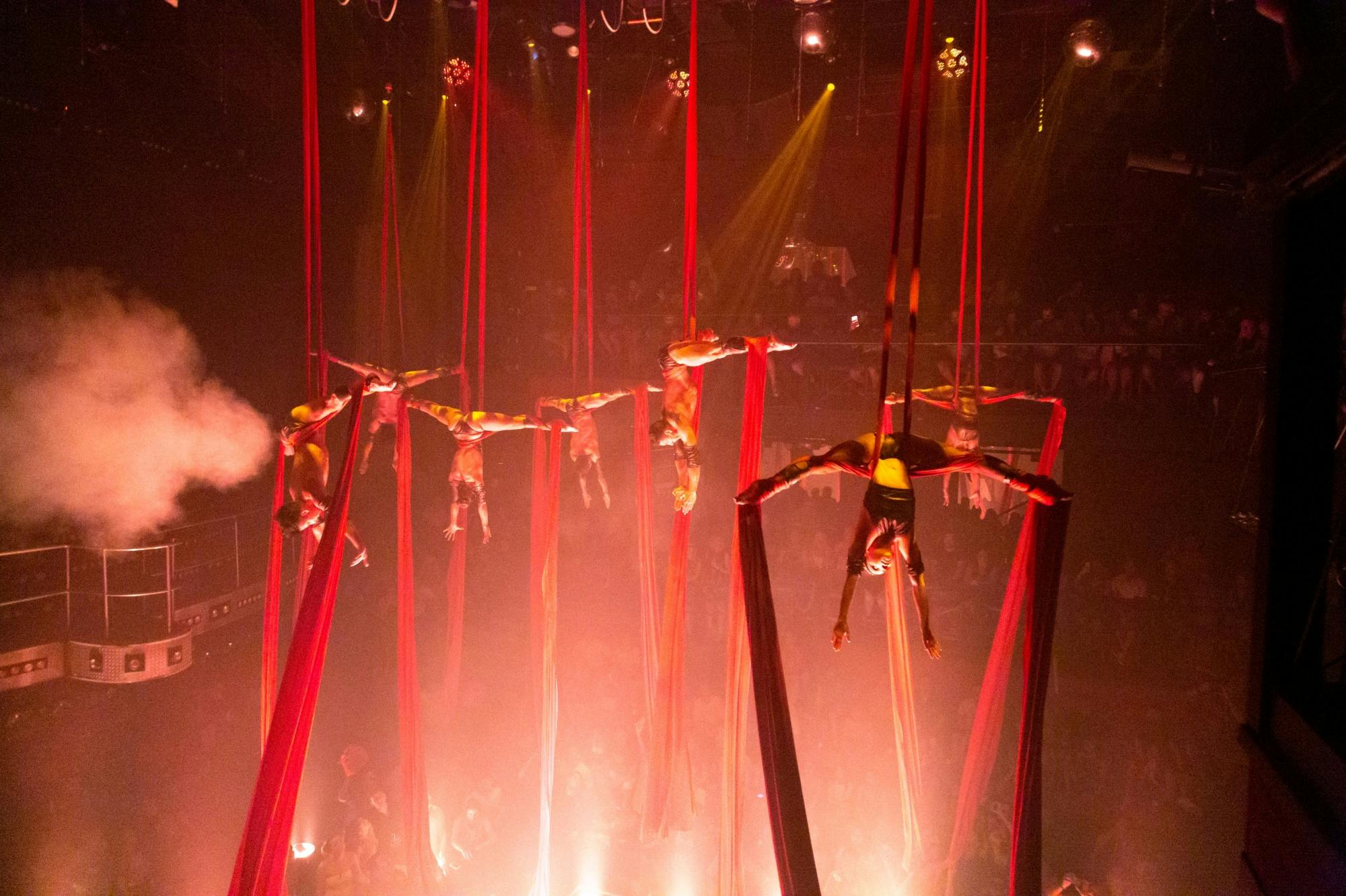 Family-friendly Coco Bongo sunset show in Playa del Carmen