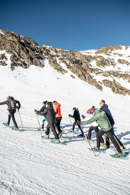 Guided snowshoeing trek in the Ordino-Arcalis area