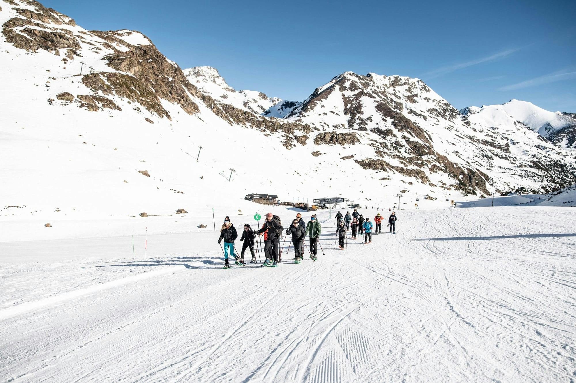 Guided snowshoeing trek in the Ordino-Arcalis area
