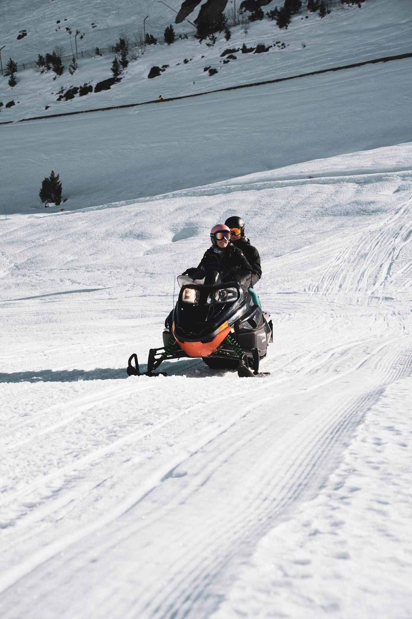 Sneeuwscooteravontuur in de regio Ordino-Arcalís