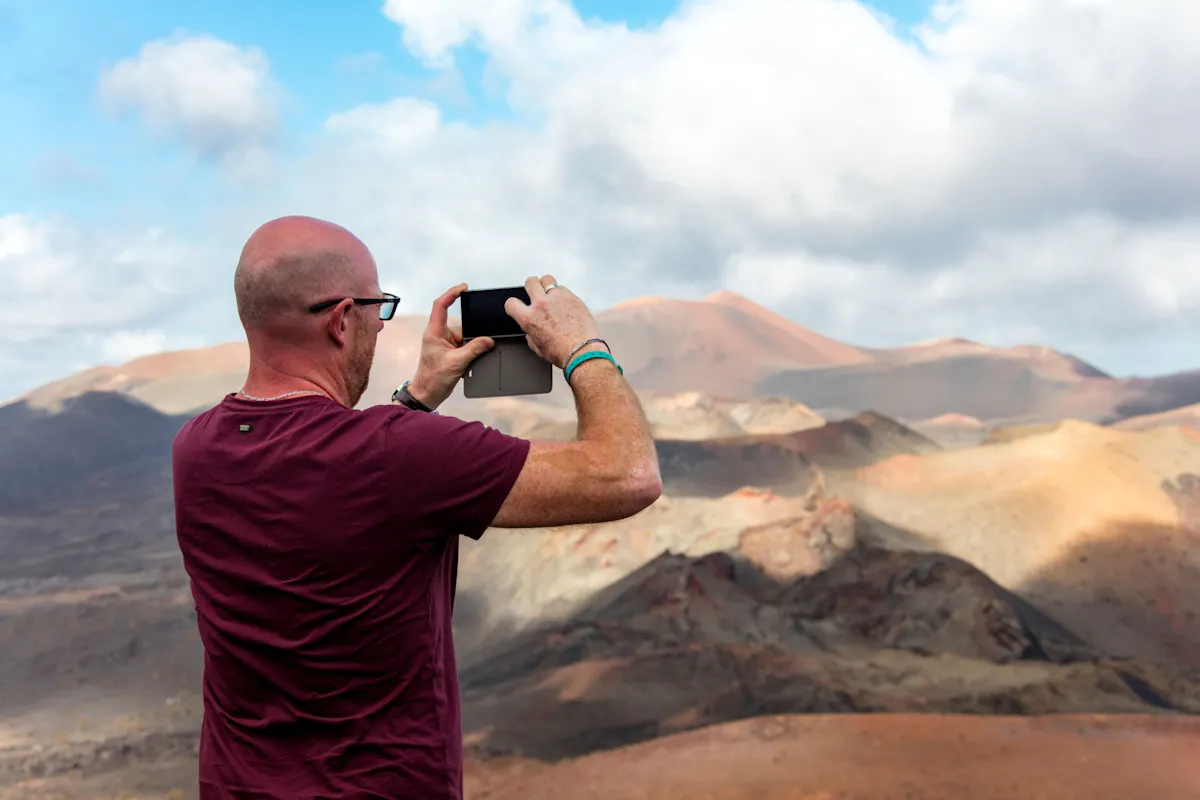 Half-day guided volcano and wine tour in southern Lanzarote