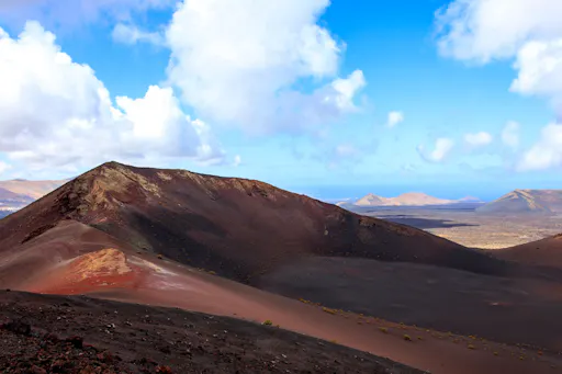 Half-day guided volcano and wine tour in southern Lanzarote