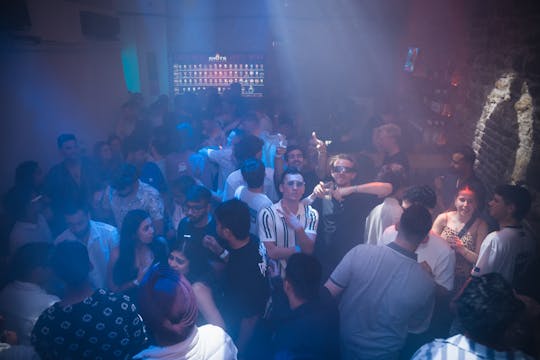 Prague pub crawl with VIP entry to Karly Lazne