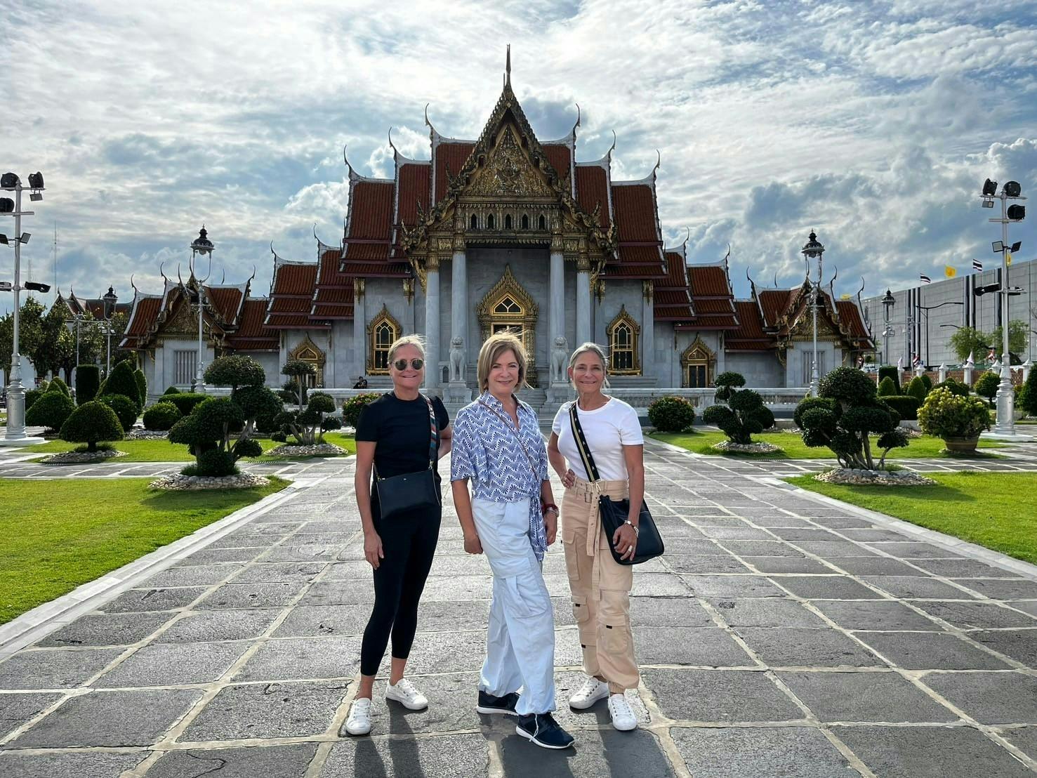 Private guided tour of Bangkok's three iconic temples