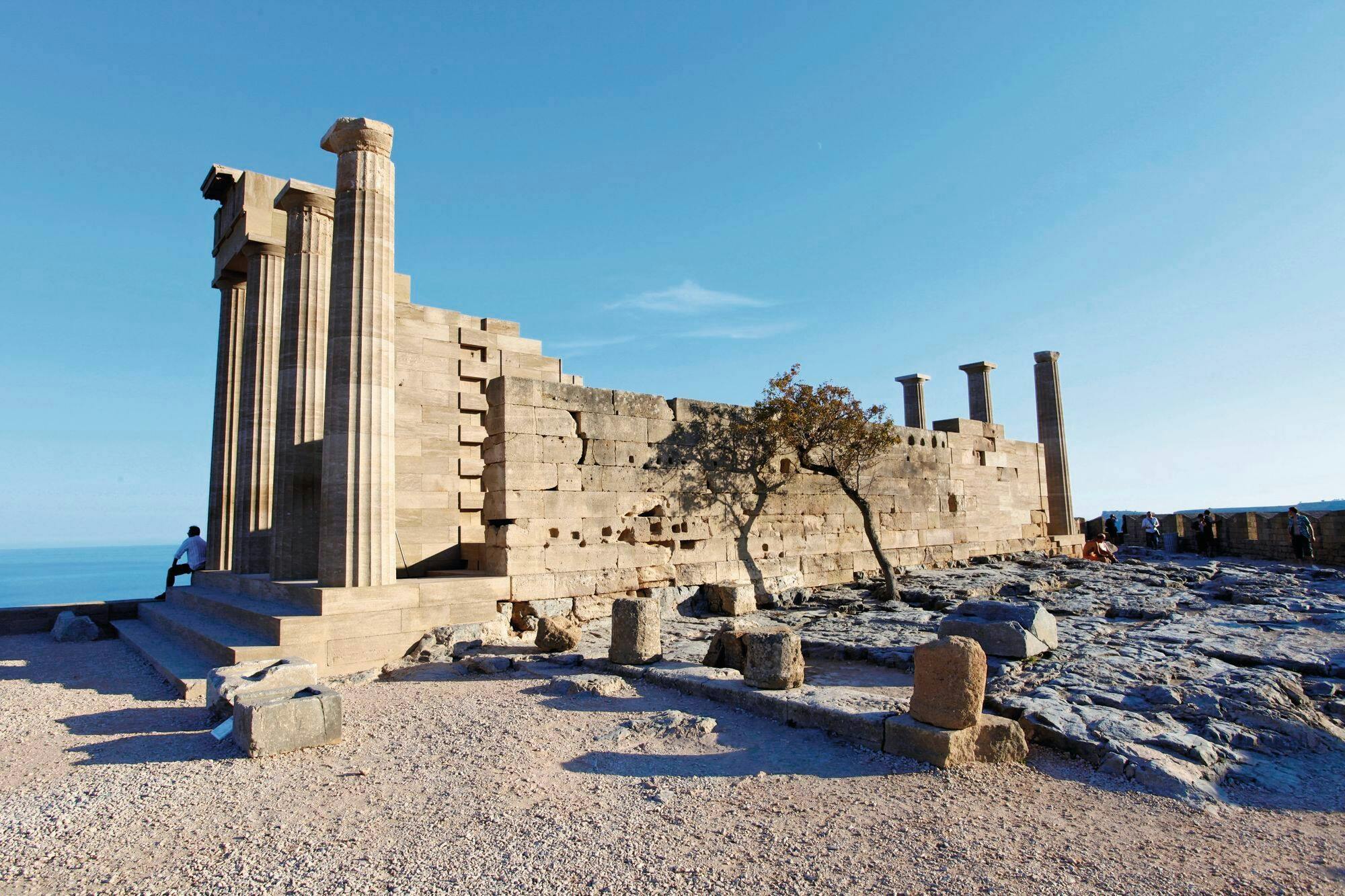 Lindos Acropolis & Rhodes Old Town Highlights Tour