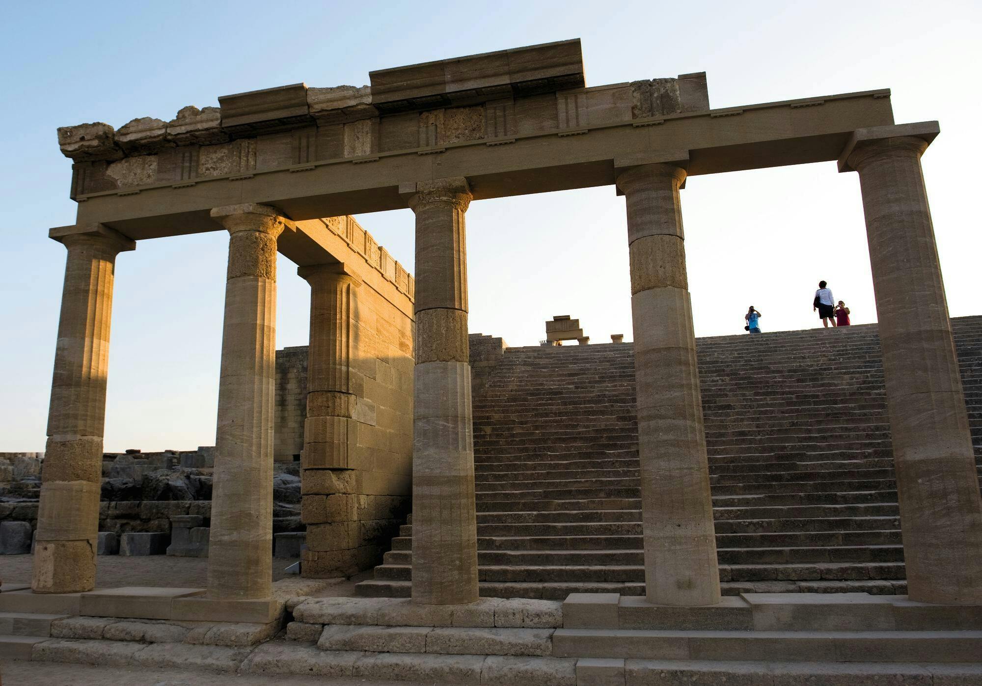 Lindos Acropolis & Rhodes Old Town Highlights Tour