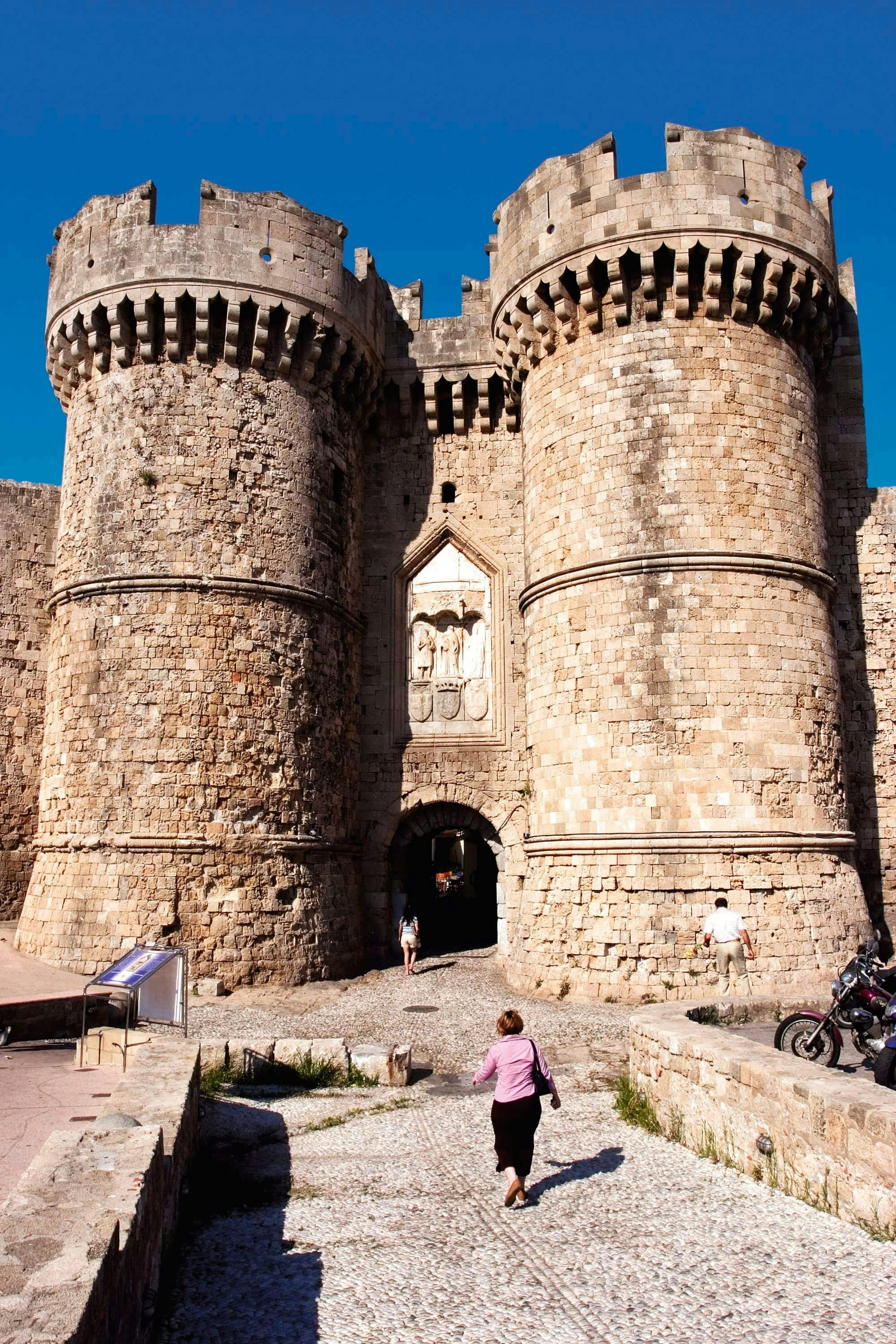 Lindos Acropolis & Rhodes Old Town Highlights Tour