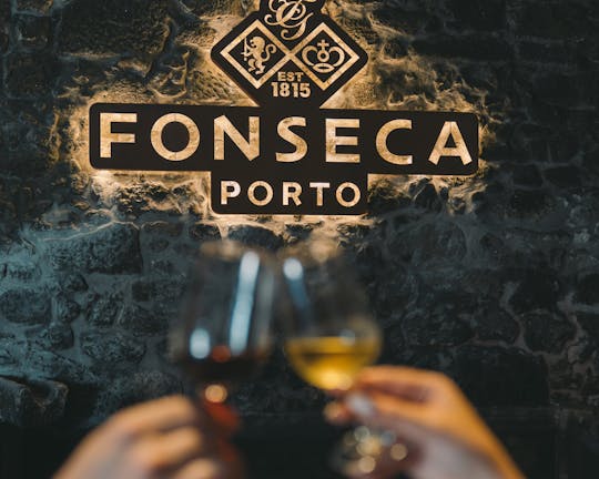Portweinkellerführung, Verkostung und Fado-Show in Fonseca