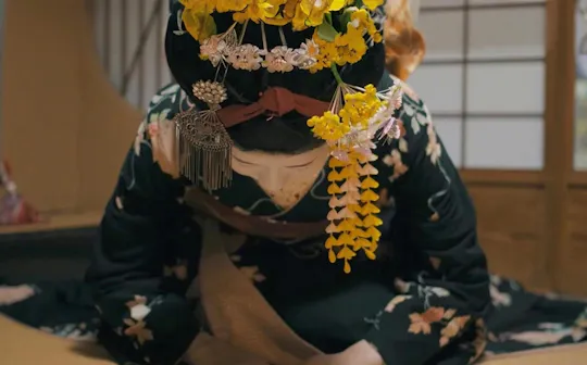 Tour guidato a piedi di 3 ore nel quartiere di Gion e cena con una geisha