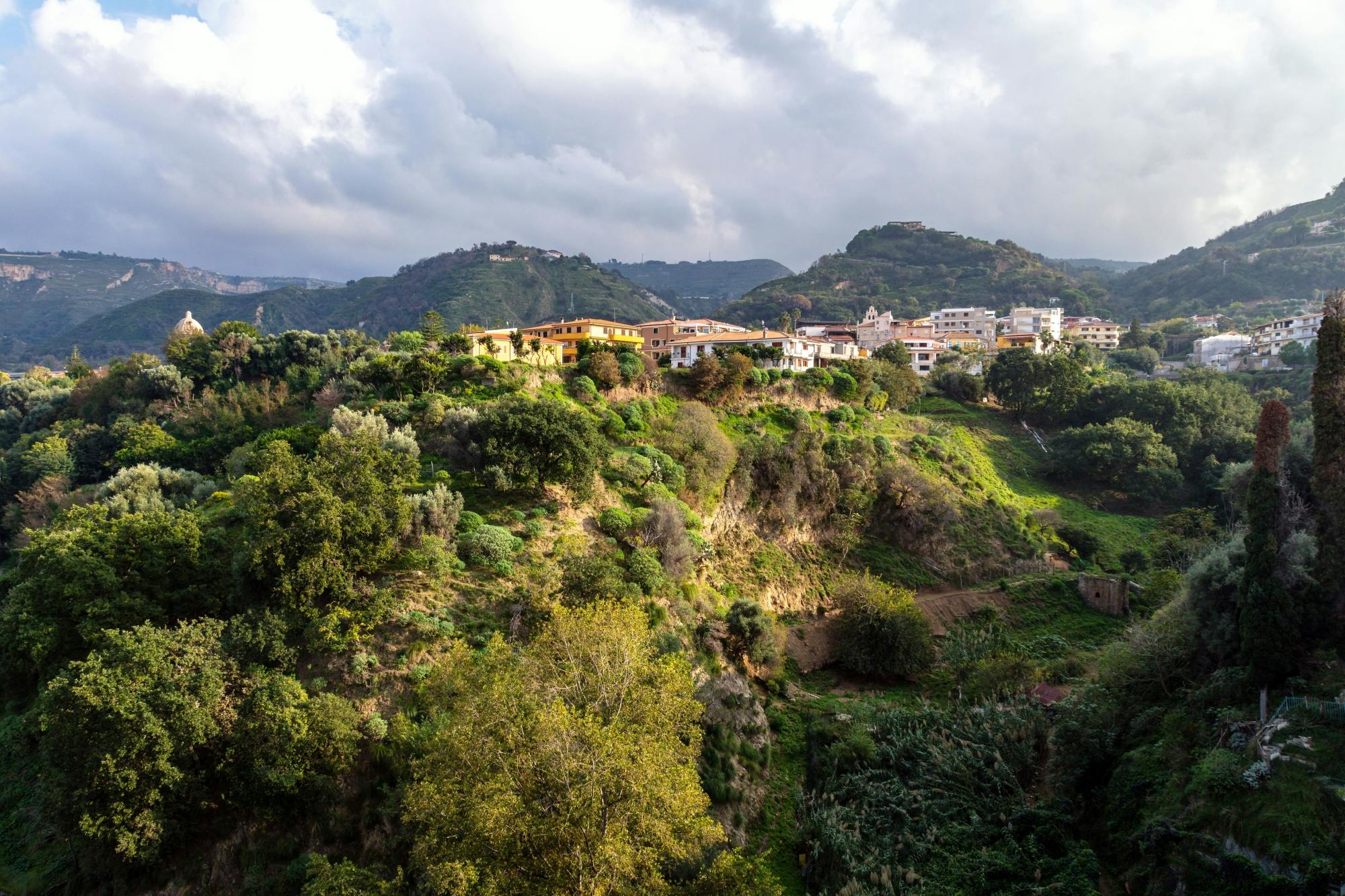 Full-day cheese and pasta-making tour at a Calabrian farm