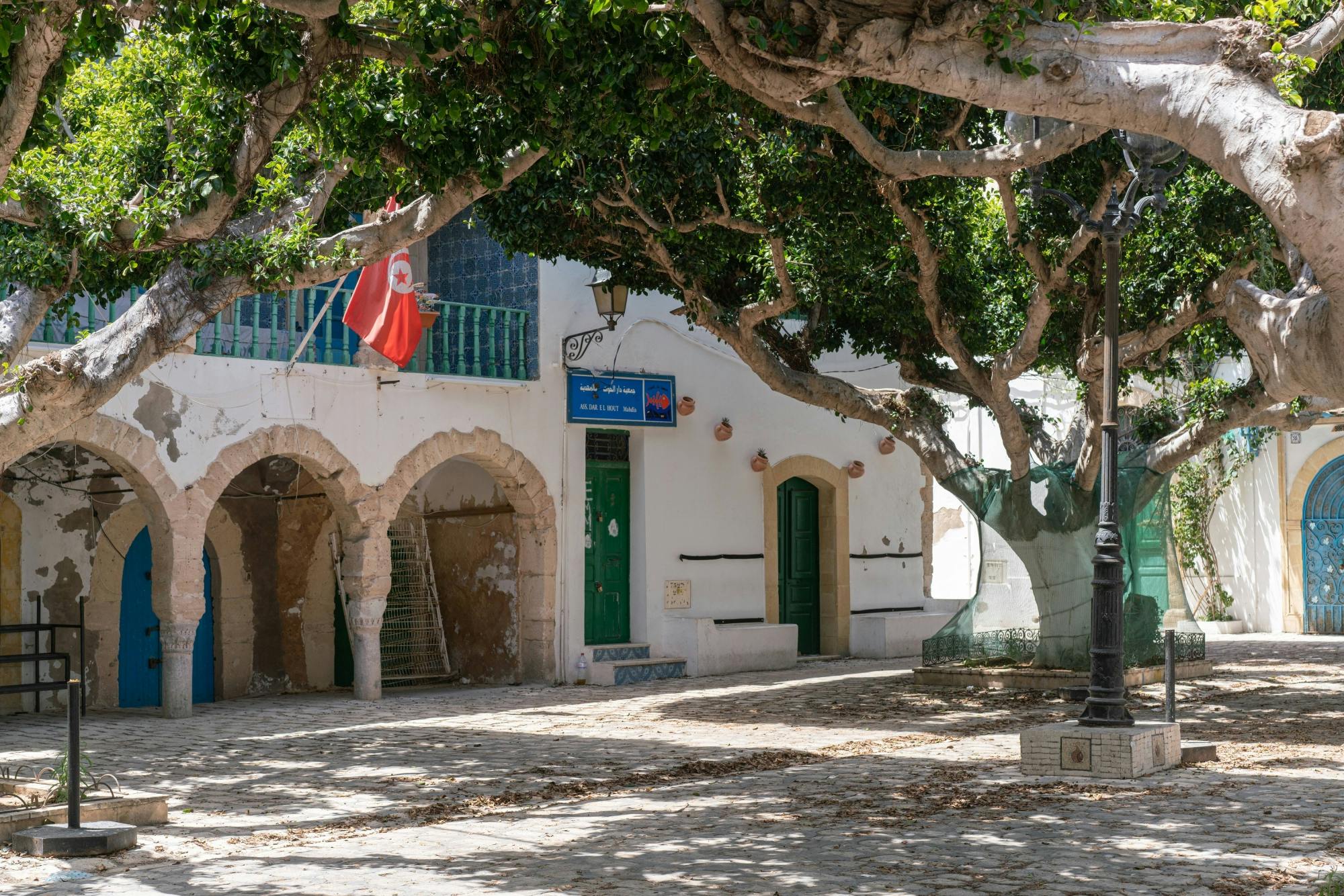Mahdia and Monastir full-day tour with lunch at a farm