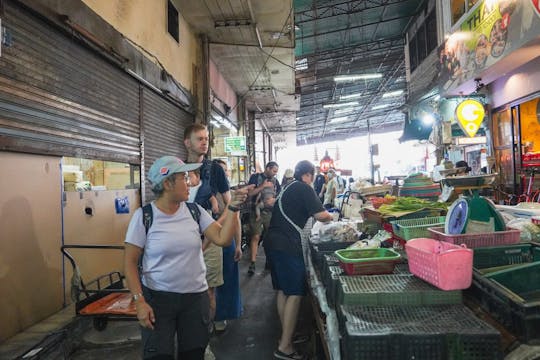 Bangkok's Bang Rak district walking tour with brunch