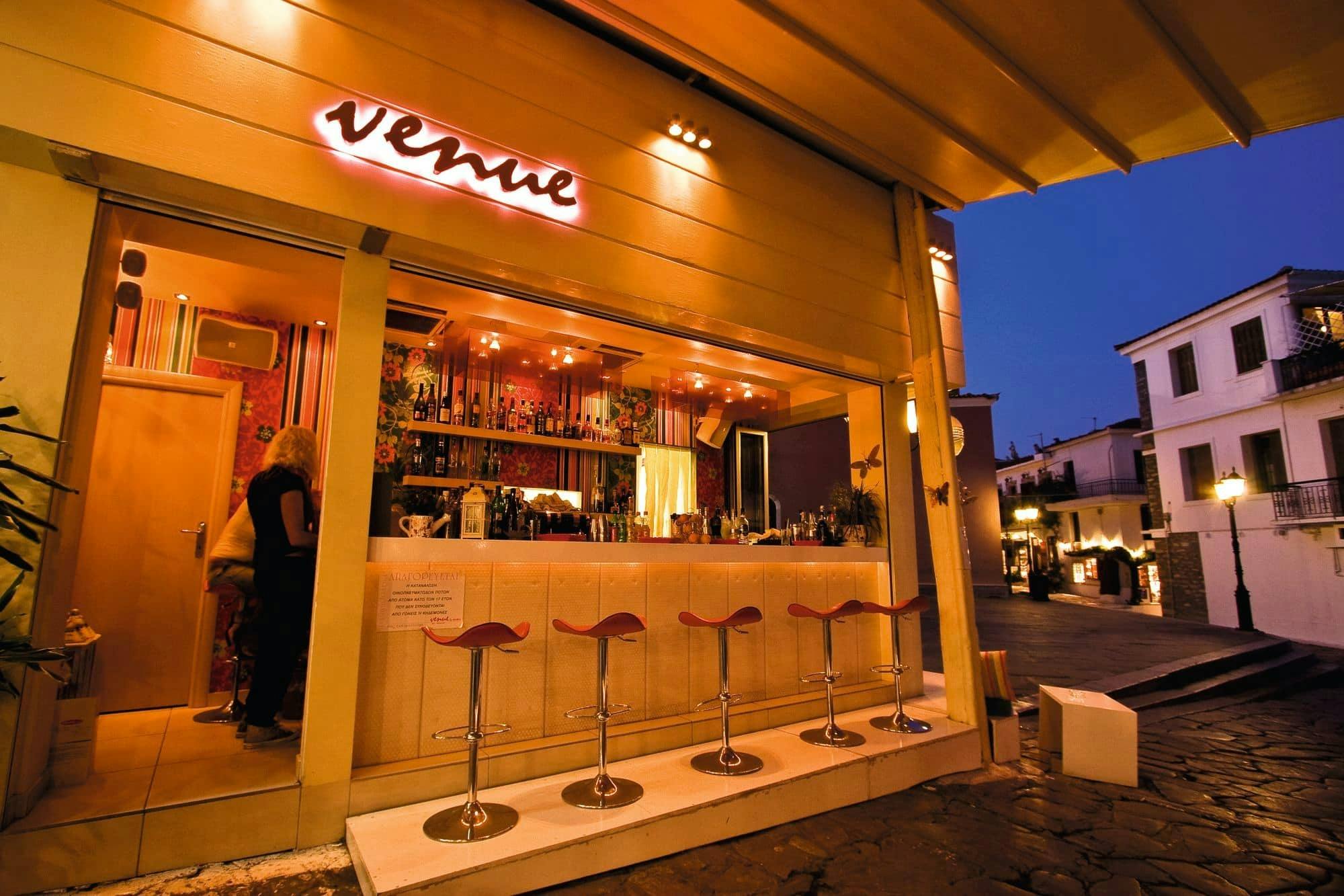 Skiathos town evening tour with local liqueur tasting