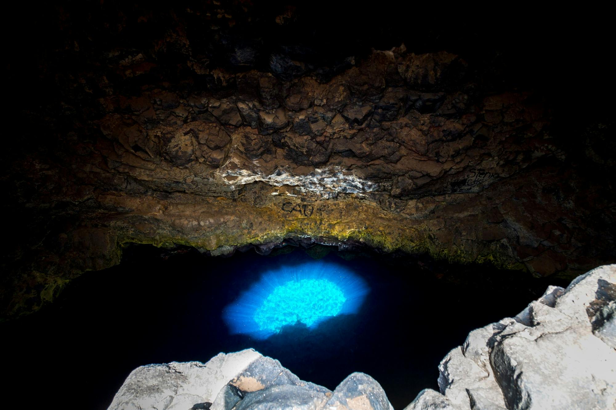 Private secrets of Sal 4x4 tour with Pedra da Lume salt lake