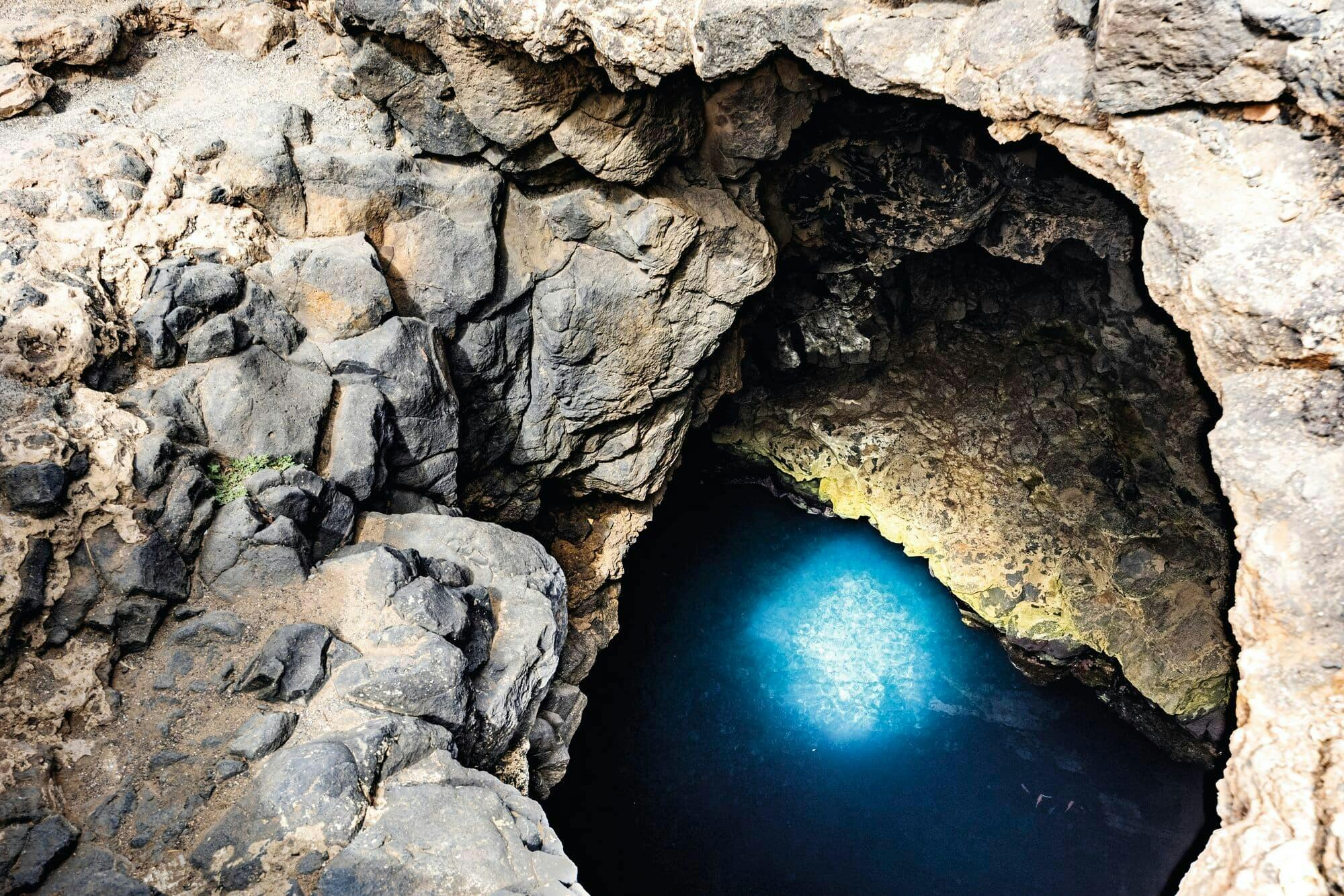 Private secrets of Sal 4x4 tour with Pedra da Lume salt lake