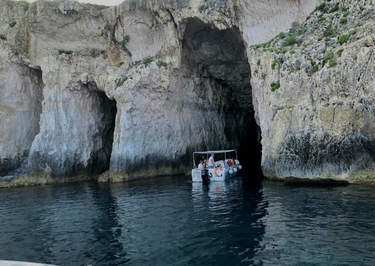Boottocht naar Ortigia eiland, zeegrotten en Plemmirio natuurreservaat