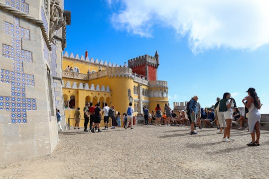 Full-day shared tour to Fátima, Nazaré, and Sintra from Lisbon