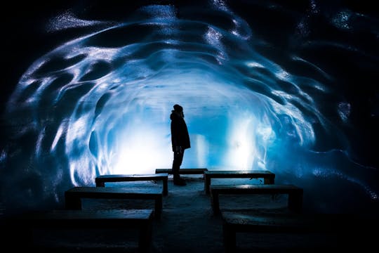 TUI in de Langjökull Gletsjer