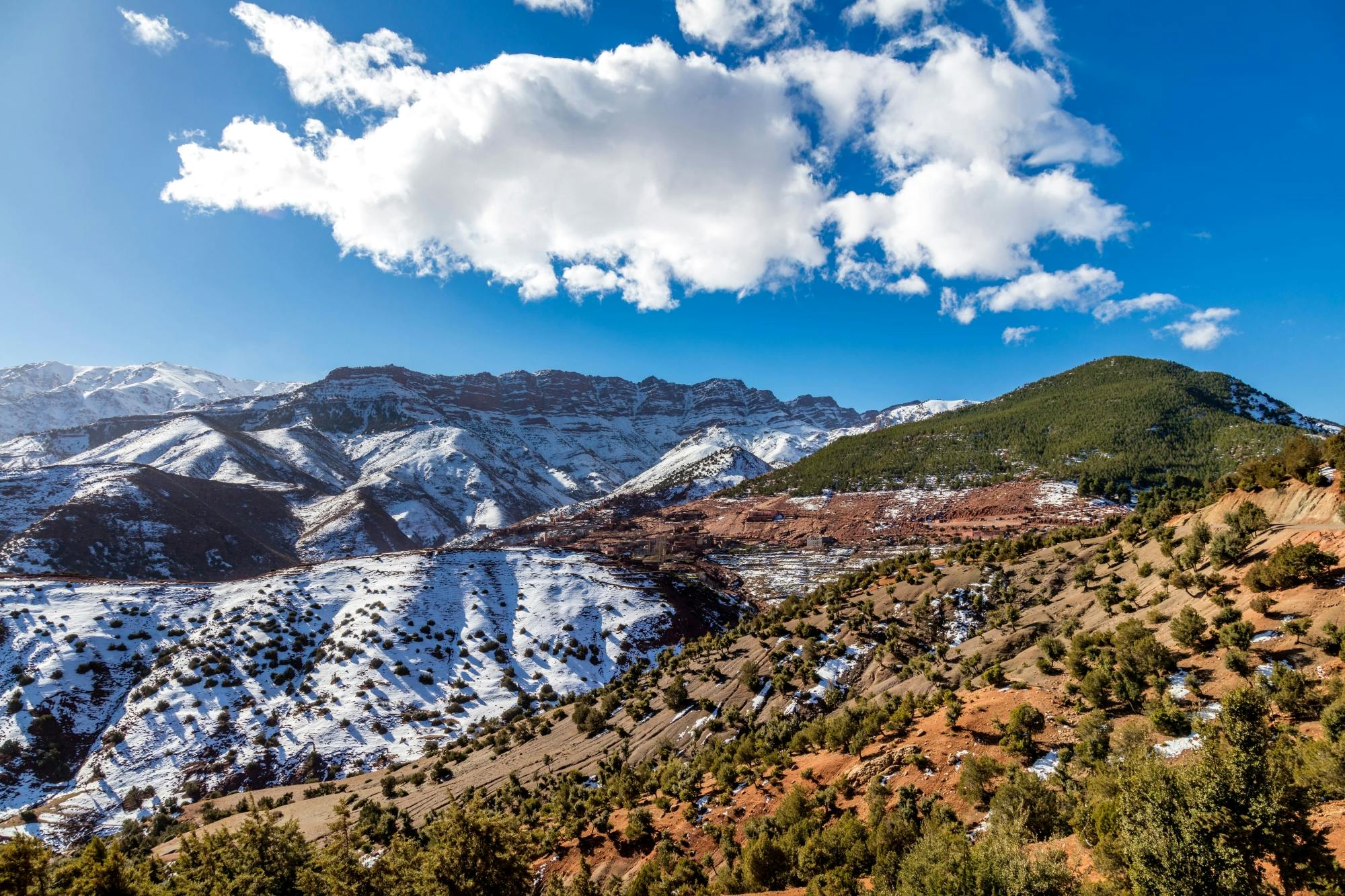 Guided Atlas Mountains 4x4 tour with Berber lunch in Immouzer