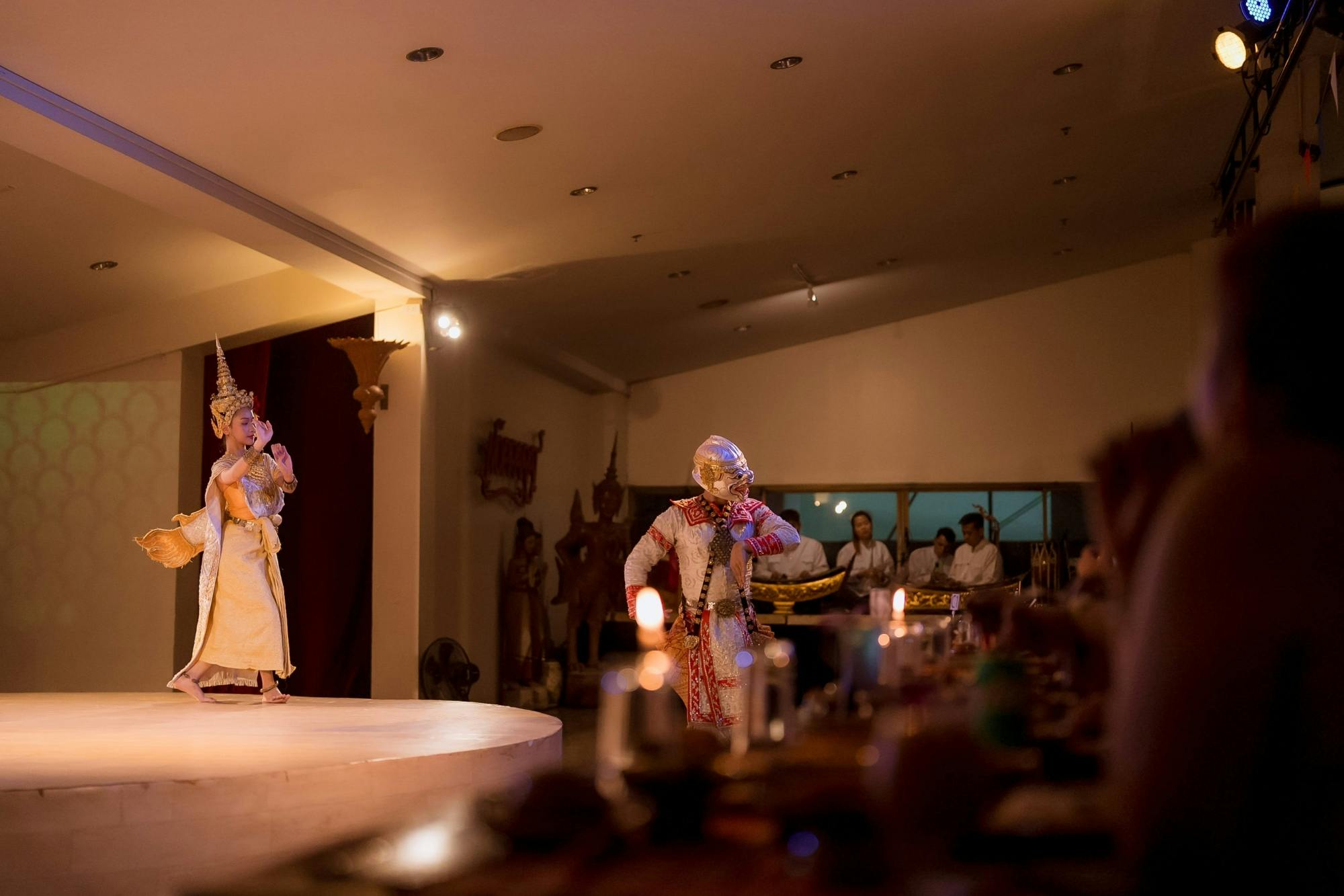 Nopparat Thai classical dance & restaurant experience