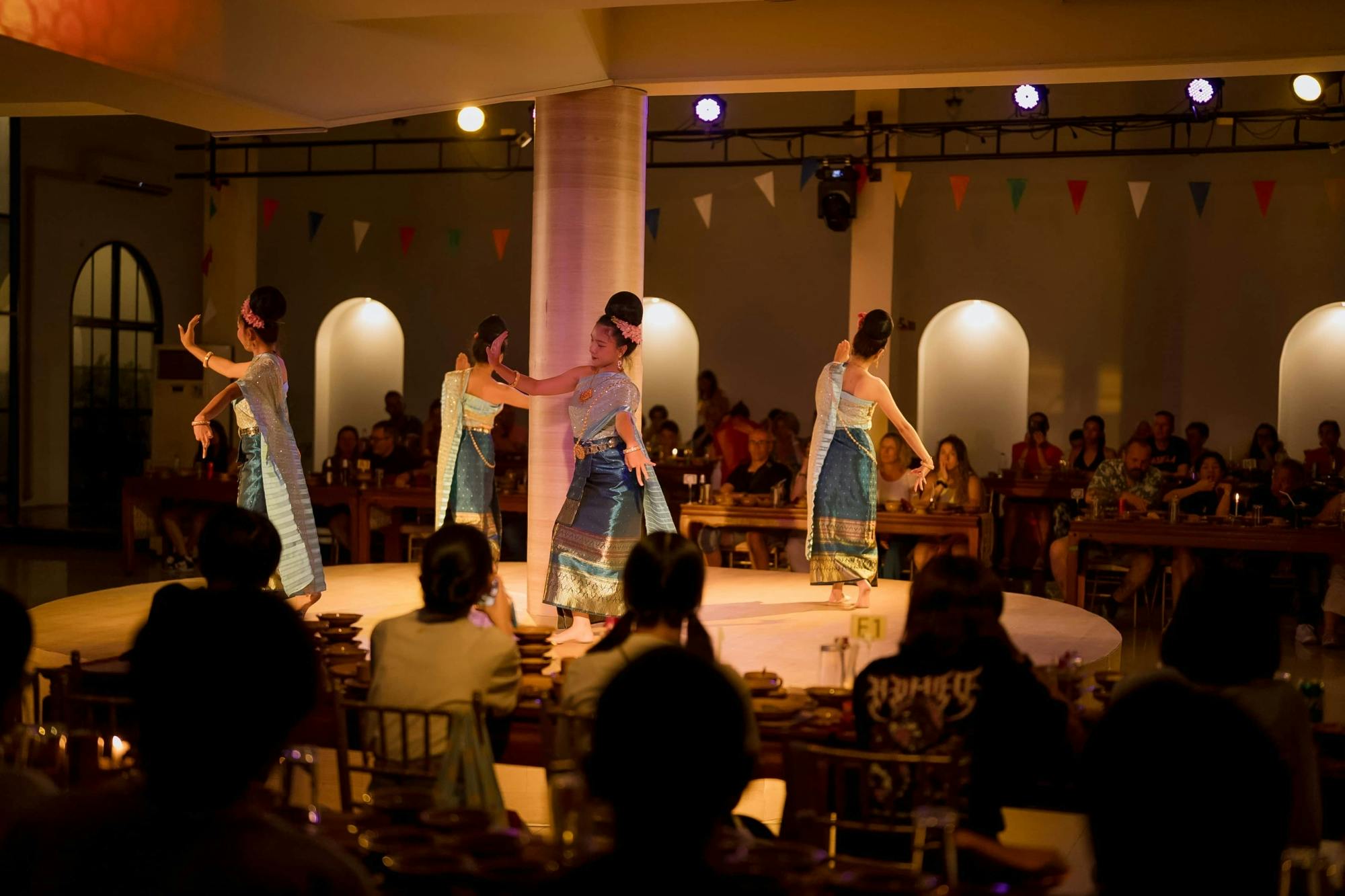 Nopparat Thai classical dance & restaurant experience