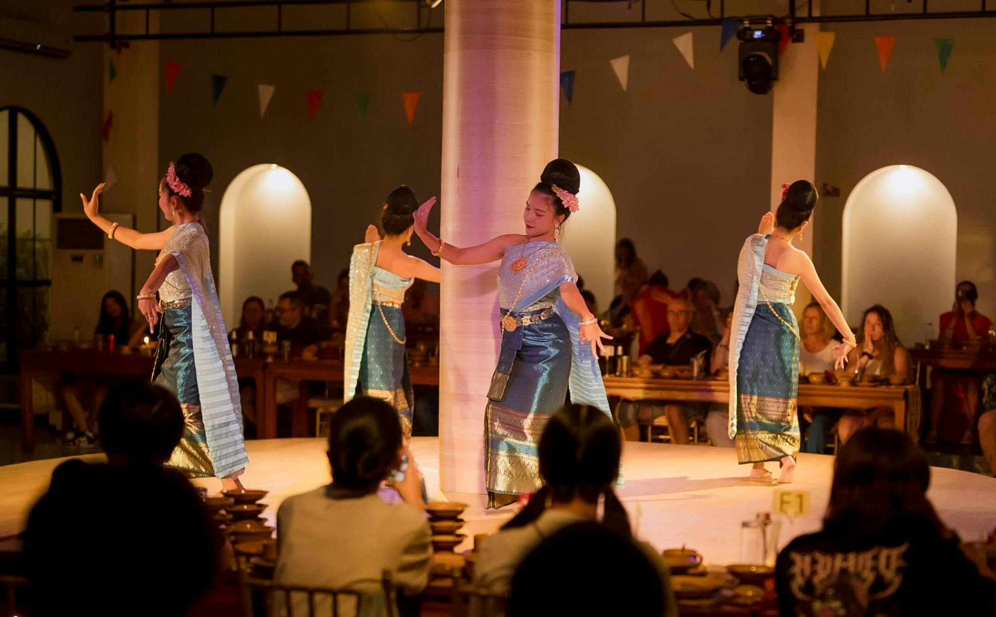 Nopparat Thai classical dance & restaurant experience