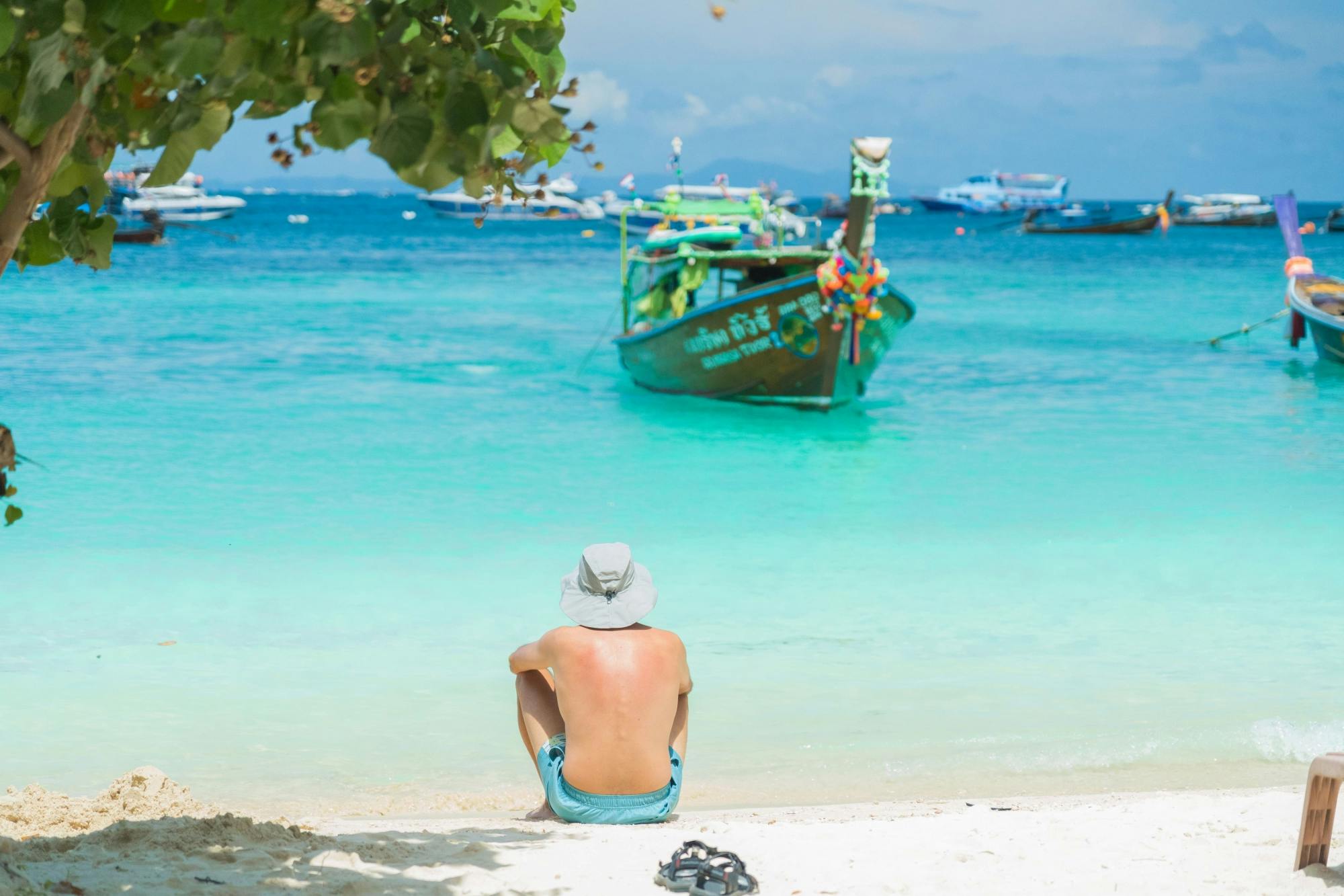 Full-day Phi Phi and Bamboo Islands tour by speed catamaran from Khao Lak