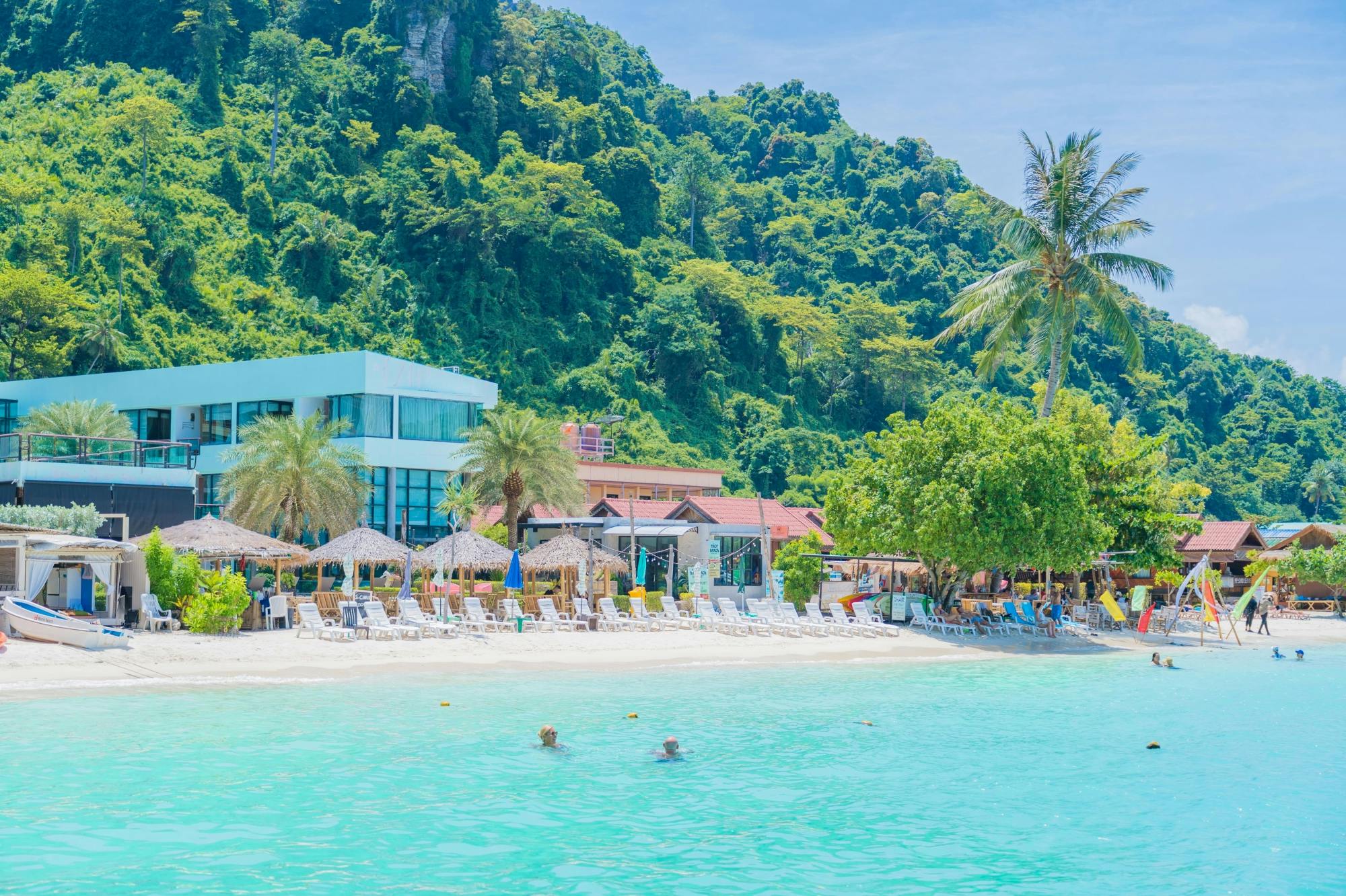 Full-day Phi Phi and Bamboo Islands tour by speed catamaran from Khao Lak