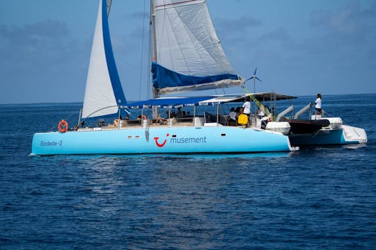 Boa Vista Katamaranfahrt mit All-inclusive-Getränken und Snacks