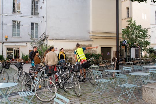 Historic and contemporary Paris bike tour