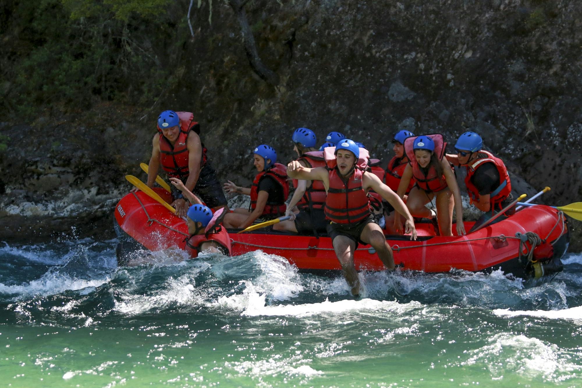 Rafting experience on the Villegas River from Bariloche