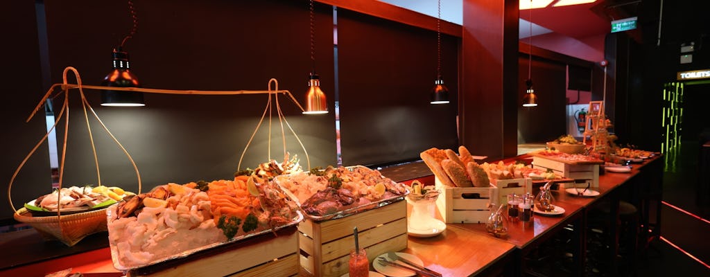 Dinner-and-show at Flame Phuket Town with Old Town visit – Premium
