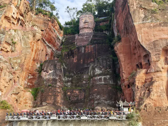 Leshan cultura in barca, escursione e ricerca del cibo