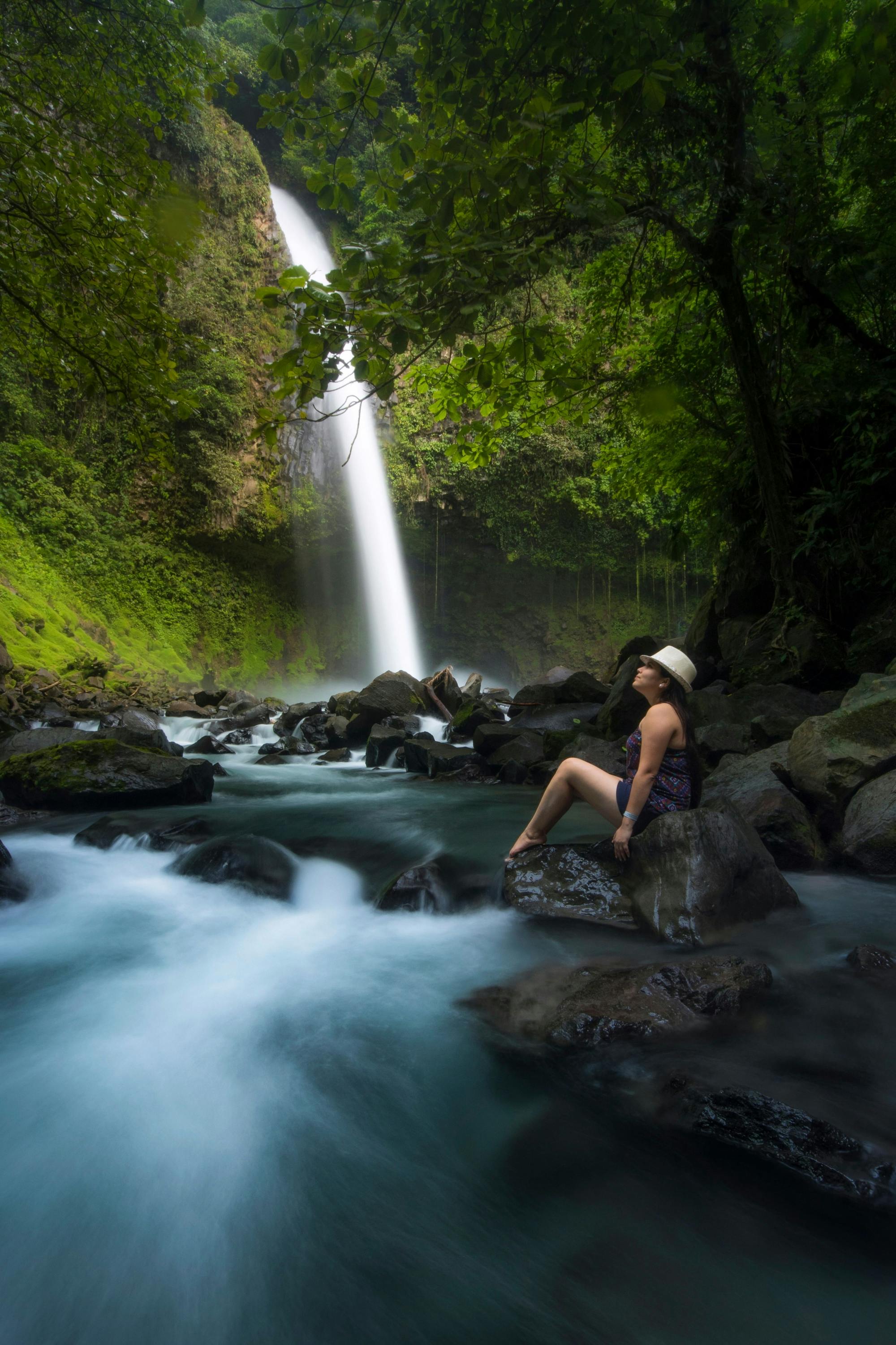 2-in-1 Combo Arenal Volcano and La Fortuna Waterfall