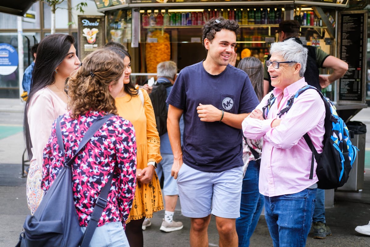 Rondleiding door Wenen voor eten, koffie en de markt