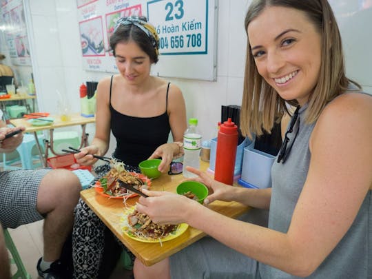 Hanoi street food guided night tour