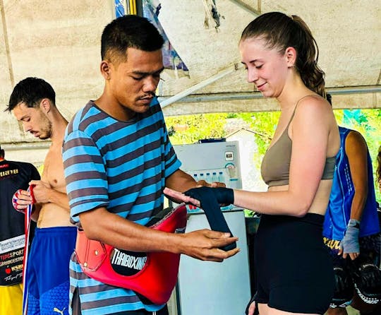 Private Muay Thai boxing class for beginners in Koh Tao