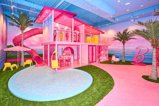 Barbie, the dream experience in Amsterdam