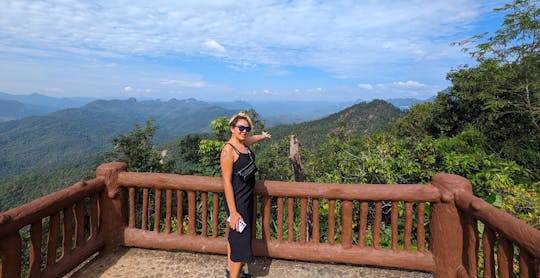 Private Mae Hong Son highlights car tour from Pai