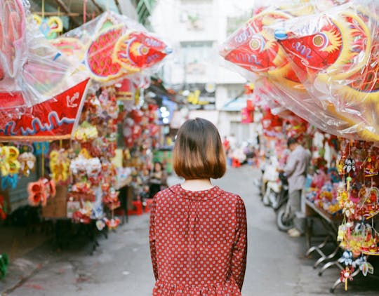 Saigon markets and streets seasonal walking tour
