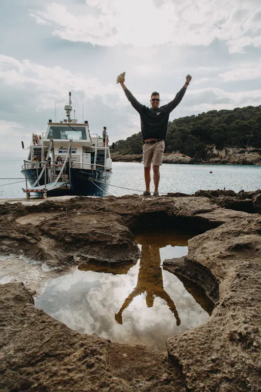 Boat cruise from Cala’n Bosch with snorkelling and onboard bar