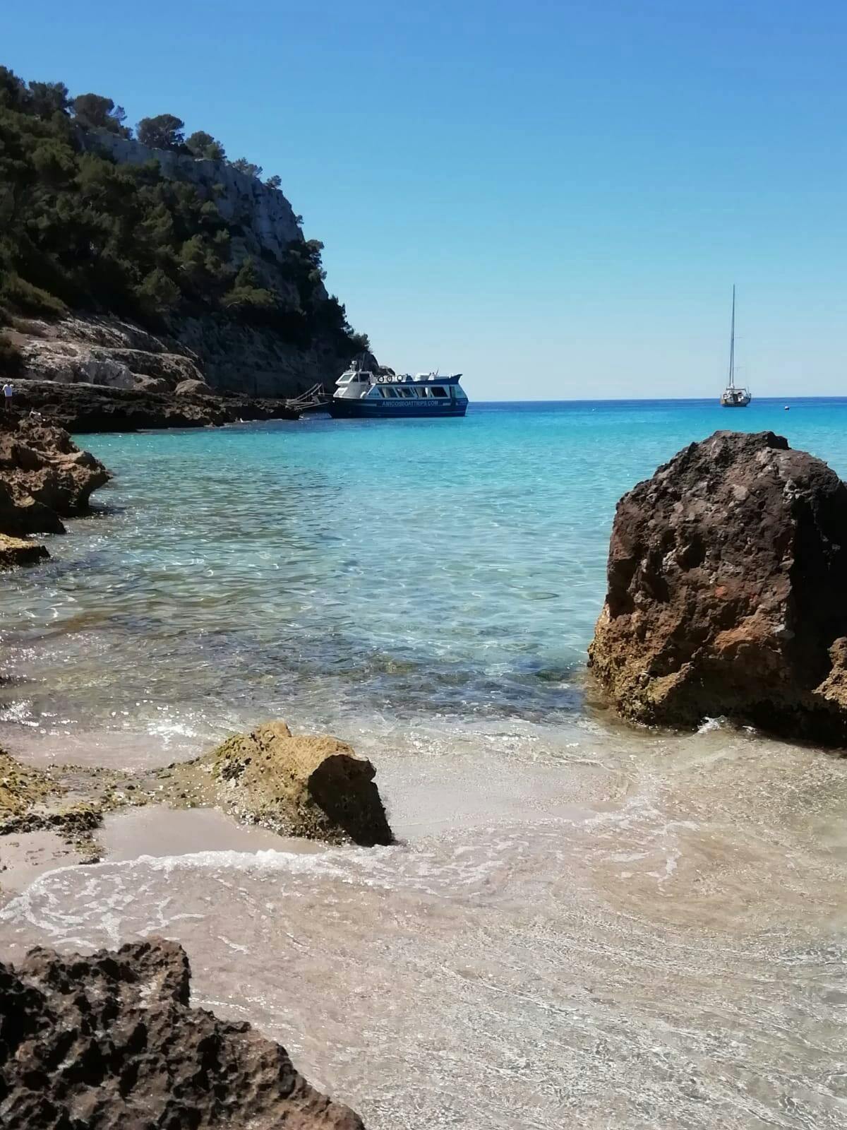 Boat cruise from Cala’n Bosch with snorkelling and onboard bar