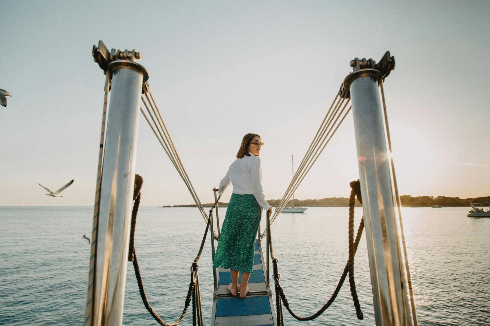 Boat cruise from Cala’n Bosch with snorkelling and onboard bar