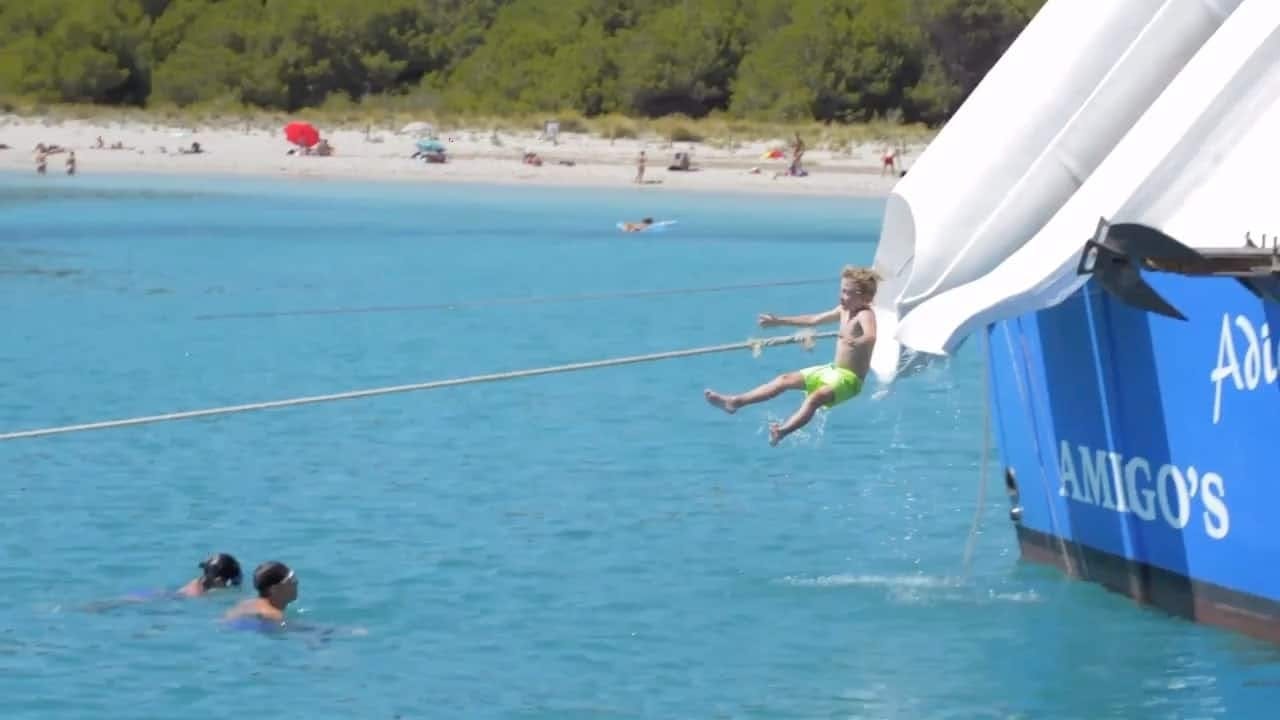 Boat cruise from Cala’n Bosch with snorkelling and onboard bar